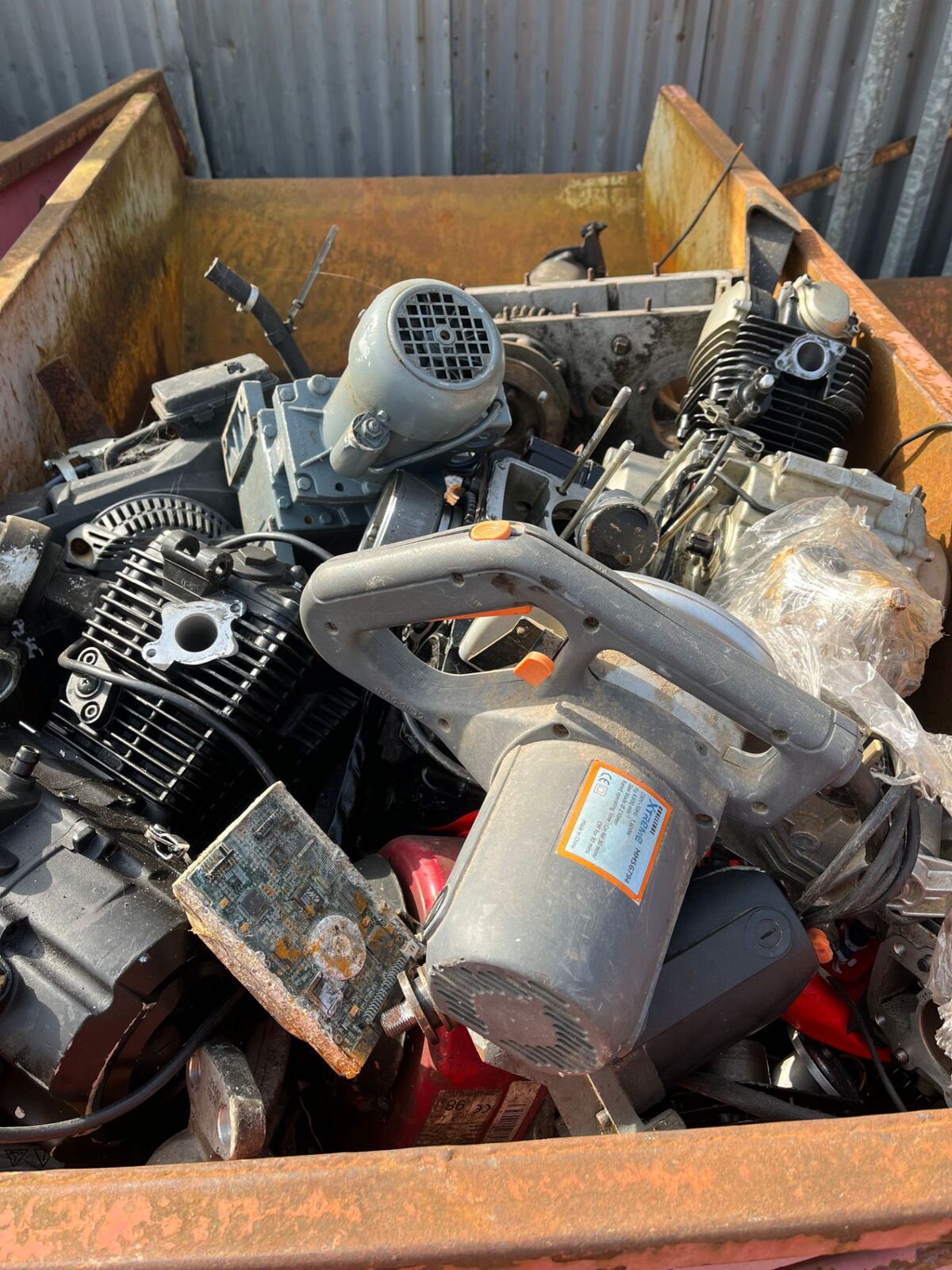 Stillage of scrap electric motors